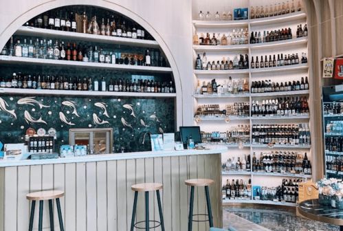 微醺經濟下酒庫與酒窖業態走紅，高端玩家開拓酒類批發新賽道